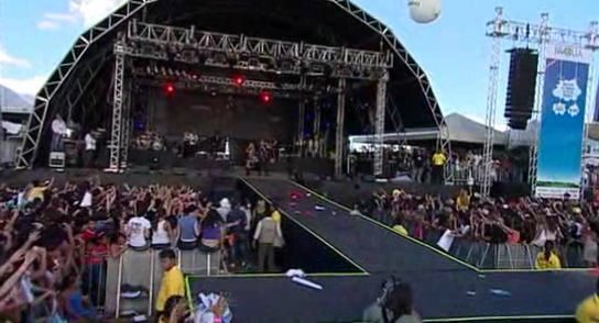 RBD_[Live_In_Brasilia]_2009_DVDRip_Xvid_Audio_Mp3_By_aLLaNttt-43