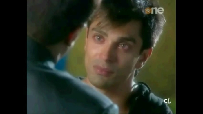 41 - DILL MILL GAYYE AMMY LOOKZ VERY SAD