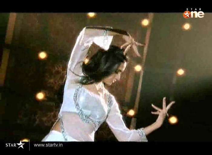 49 - DILL MILL GAYYE KaSh As ArSh Re-Creation Room Shilpa Dances Kapz