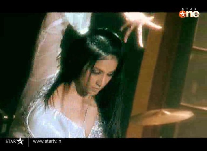 53 - DILL MILL GAYYE KaSh As ArSh Re-Creation Room Shilpa Dances Kapz