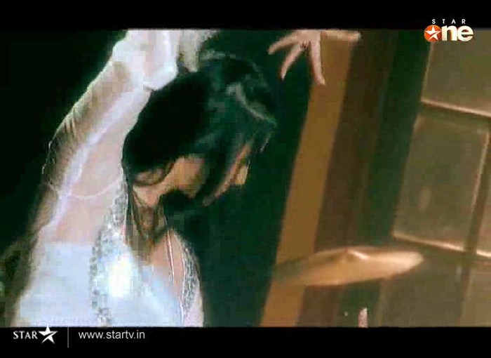 54 - DILL MILL GAYYE KaSh As ArSh Re-Creation Room Shilpa Dances Kapz