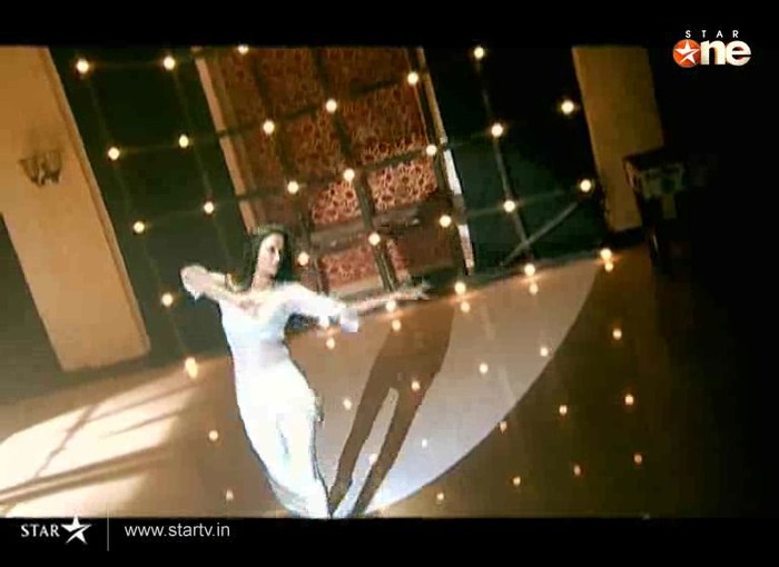 62 - DILL MILL GAYYE KaSh As ArSh Re-Creation Room Shilpa Dances Kapz