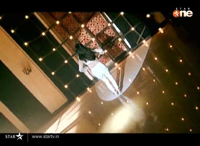 72 - DILL MILL GAYYE KaSh As ArSh Re-Creation Room Shilpa Dances Kapz