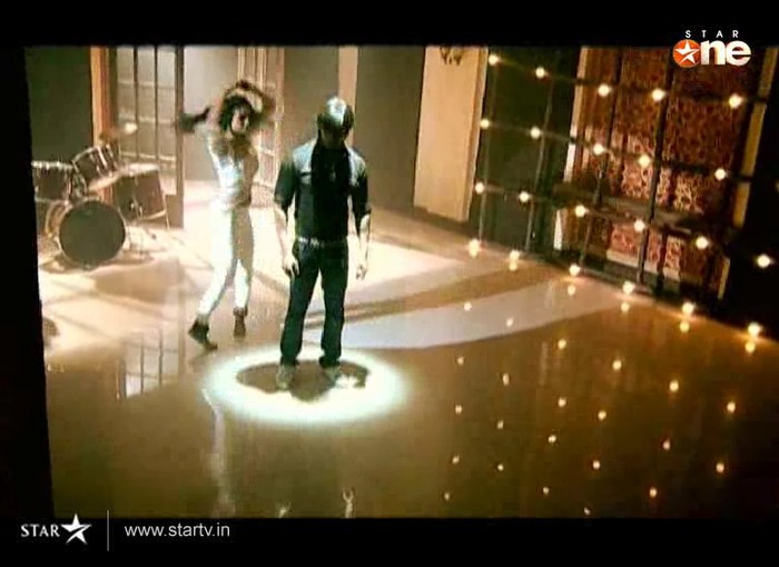 185 - DILL MILL GAYYE KaSh As ArSh Re-Creation Room Shilpa Dances Kapz