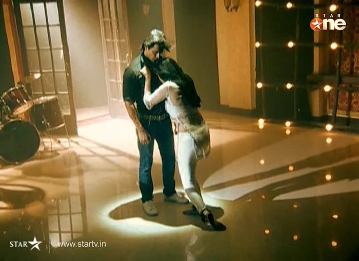 230 - DILL MILL GAYYE KaSh As ArSh Re-Creation Room Shilpa Dances Kapz
