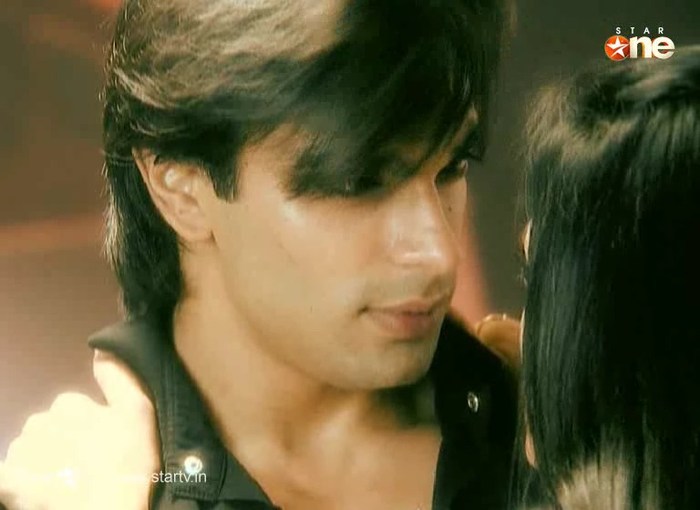 243 - DILL MILL GAYYE KaSh As ArSh Re-Creation Room Shilpa Dances Kapz
