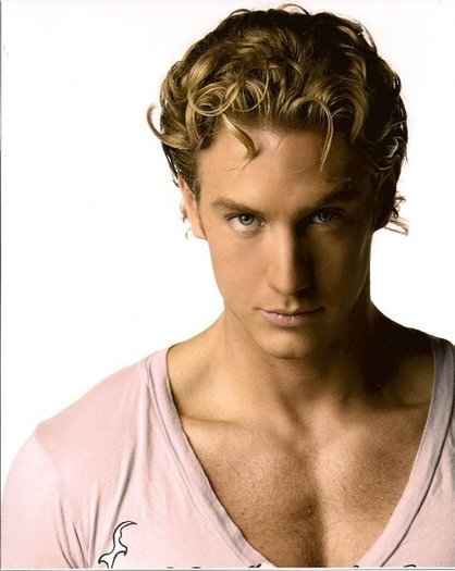  - Eugenio Siller