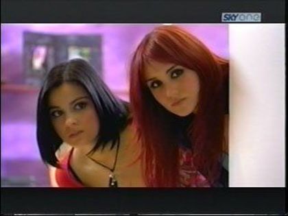 Mai e Dul - RBD La Familia