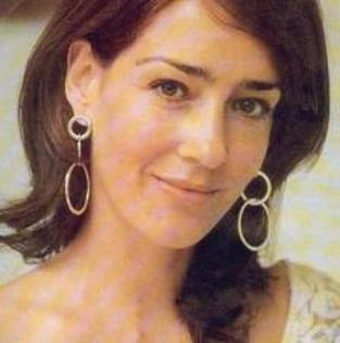 images (40) - Paola Krum