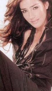 images (85) - Paola Krum