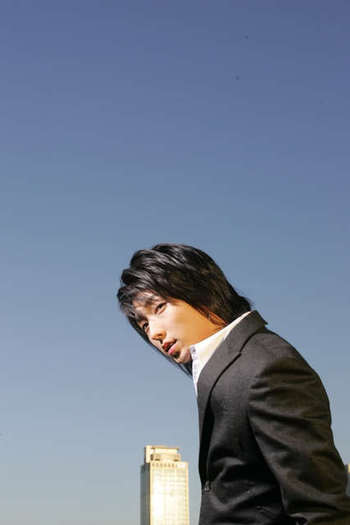 033zu