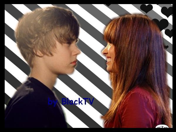 [Cei doi se uitau unul la altul.] Chris: Buna...Chris!