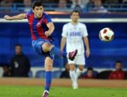 Becali-vrea-sa-l-vanda-pe-Tanase--Il-dau-cu-5-milioane-de-euro - fan steaua bucuresti