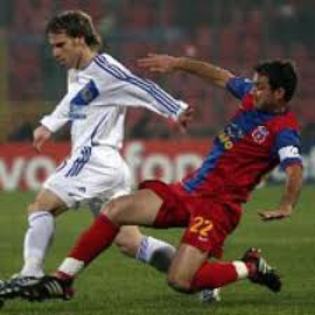 images (1) - fan steaua bucuresti