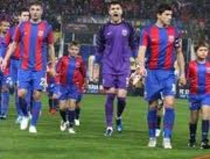 images (11) - fan steaua bucuresti