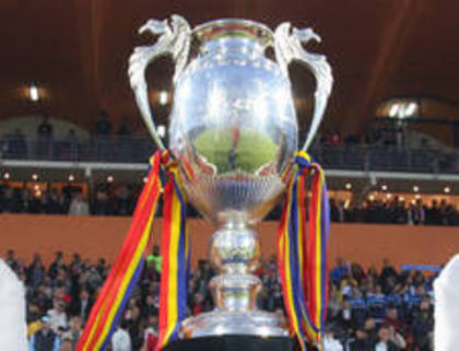 Nebunie-la-Brasov--Biletele-pentru-finala-Cupei--vandute-in-mai-putin-de-o-ora