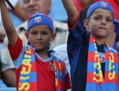 Steaua--Dinamo-si-Rapid-risca-retrogradarea - fan steaua bucuresti