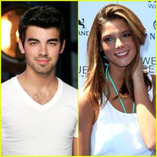 joe-jonas-ashley-greene-Stire* - JOE