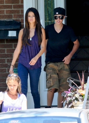 normal_67 - SeLeNa Si JuStIn