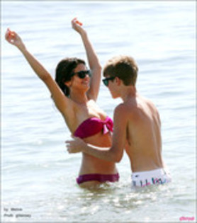 41805129_CCQPSXWNS - SeLeNa Si JuStIn