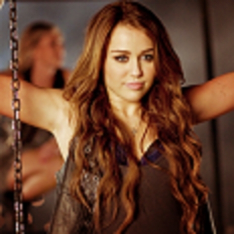Miley Cyrus (2)