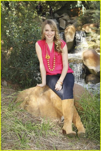 bridgit-mendler-ffc-song-05 - bridgit mendler a filmat un nou videoclip