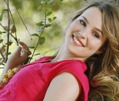 bridgit-mendler-ffc-song-024 - bridgit mendler a filmat un nou videoclip