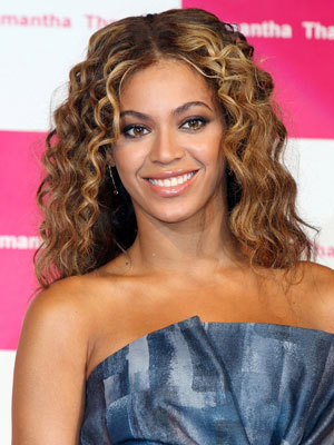 coafuri si tunsori Beyonce Knowles par cret 2011 - Beyonce-Beyonce Giselle Knowles