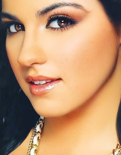 Maite Perroni 100