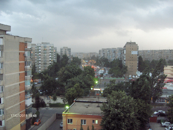 HPIM5734 - furtuna de Bucuresti17- 07 -2011