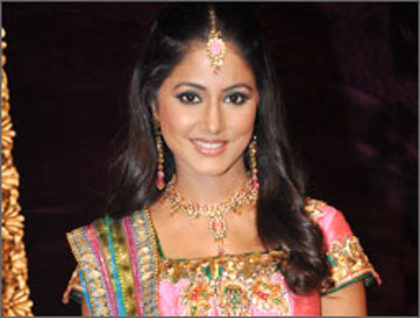 12061005170210_06akshara