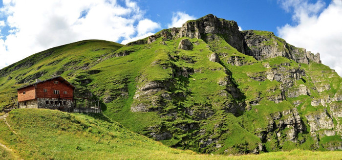panorama Muntele si Cab. Caraiman - Bucegi 22-24 iulie 2011