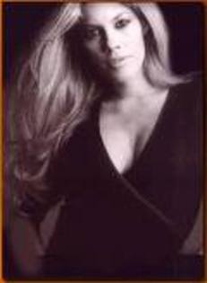 images (12) - Lorna Paz