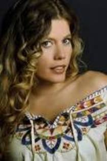 images (36) - Lorna Paz