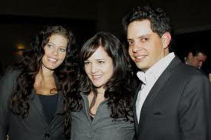 images (50) - Lorna Paz