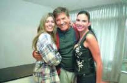 images (93) - Lorna Paz