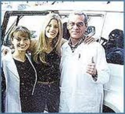 images (18) - Lorna Paz