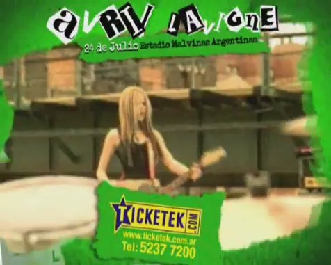 bscap0122 - Avril Lavigne en Buenos Aires 2011 - Black Star Tour commercial
