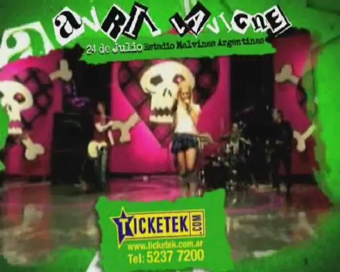 bscap0146 - Avril Lavigne en Buenos Aires 2011 - Black Star Tour commercial