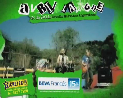 bscap0236 - Avril Lavigne en Buenos Aires 2011 - Black Star Tour commercial