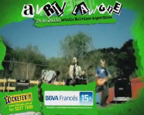 bscap0237 - Avril Lavigne en Buenos Aires 2011 - Black Star Tour commercial