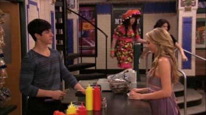 normal_003 - Wizards Of Waverly Place - Moving On - Screencaps