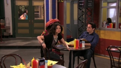 normal_006 - Wizards Of Waverly Place - Moving On - Screencaps