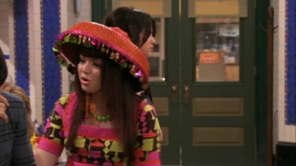 normal_010 - Wizards Of Waverly Place - Moving On - Screencaps