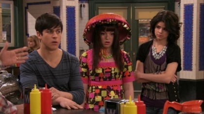 normal_012 - Wizards Of Waverly Place - Moving On - Screencaps