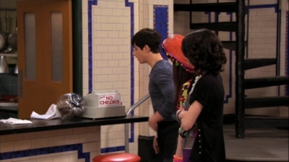 normal_016 - Wizards Of Waverly Place - Moving On - Screencaps