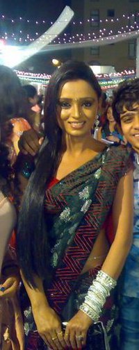 195730_112853995451195_5190381_n - Parul Chauhan