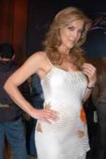 images (36) - Laura Flores