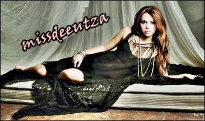 39971410_KIERFPSWR - miley cyrus