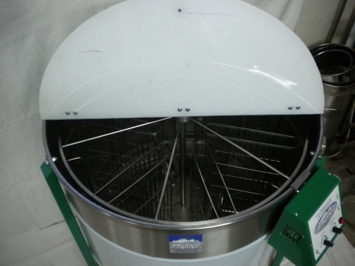 Centrifuga reversibila; Centrifuga reversibila pe 6 rame
